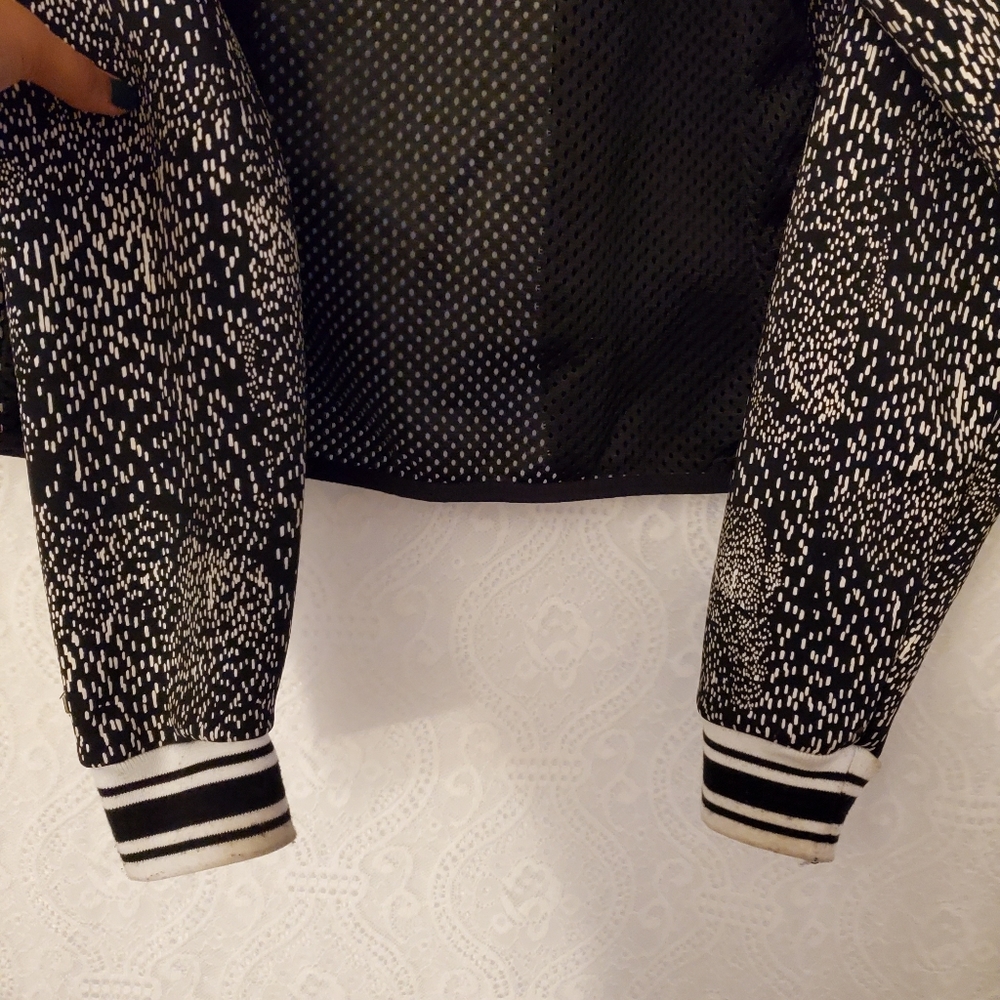 Fabletics Jacket - Picture 3 of 4